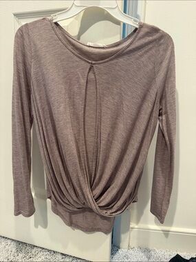 Lush Twist-Front Long Sleeve Top in Mauve